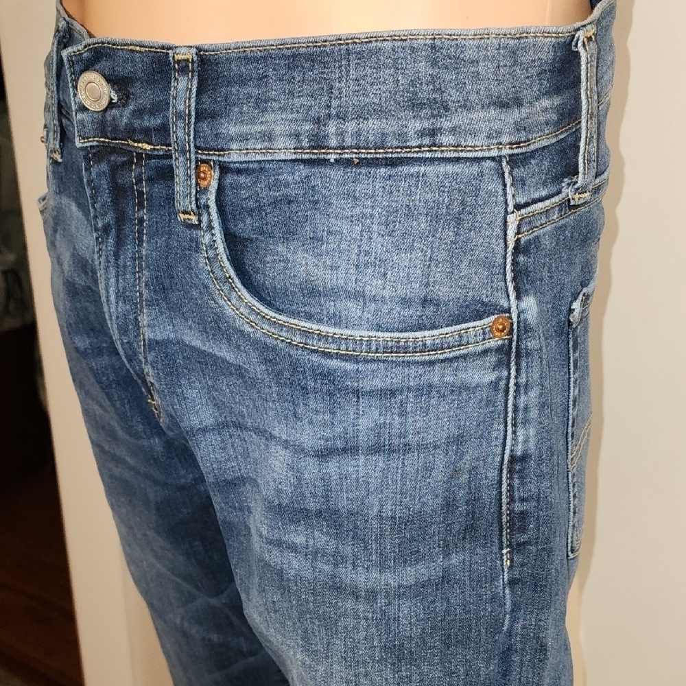 Lucky Brand Men's Indigo Straight Jeans - Picture 5 of 10